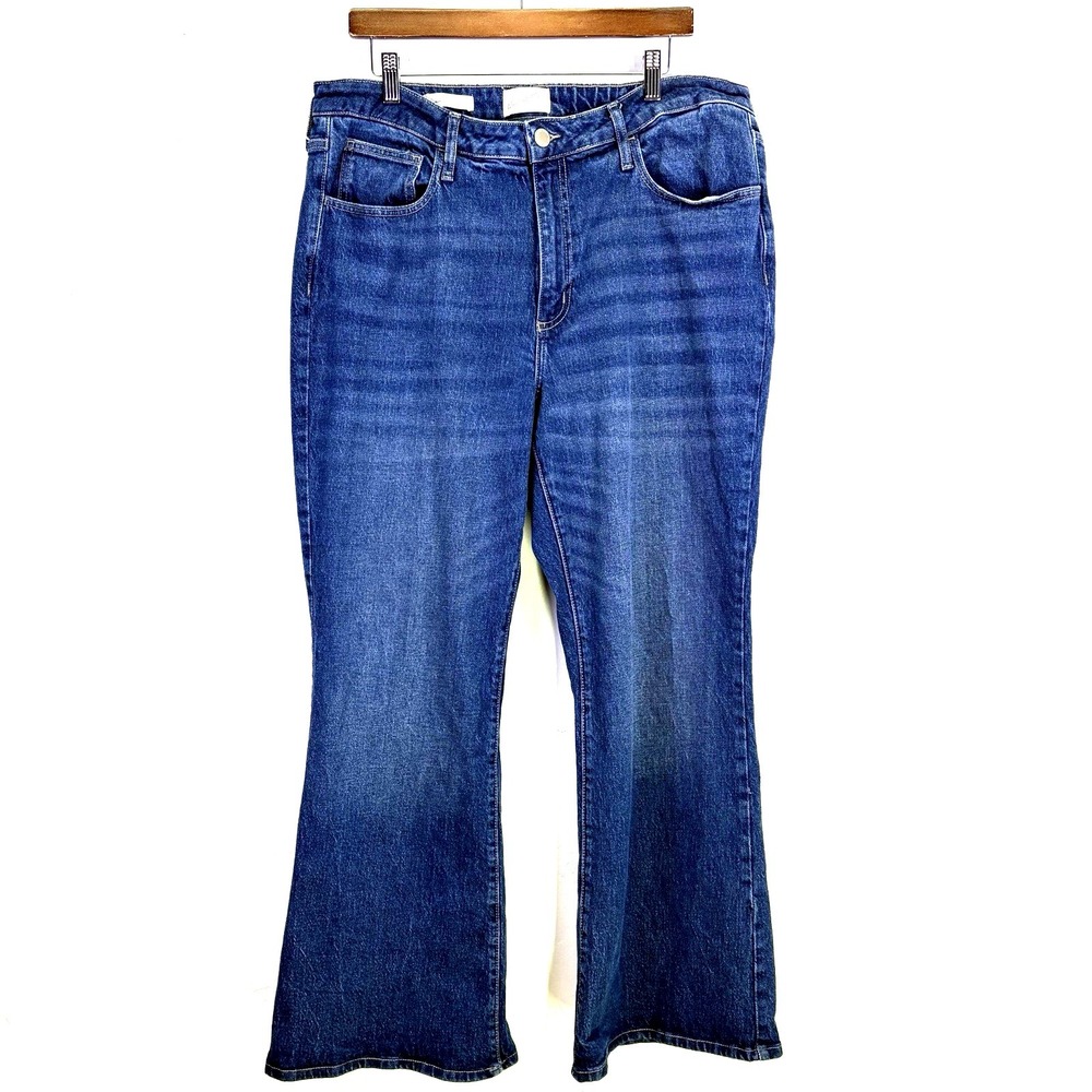 Universal Thread High Rise Flare Woman's Jeans size 17S 37/29.5‎ Blue Western